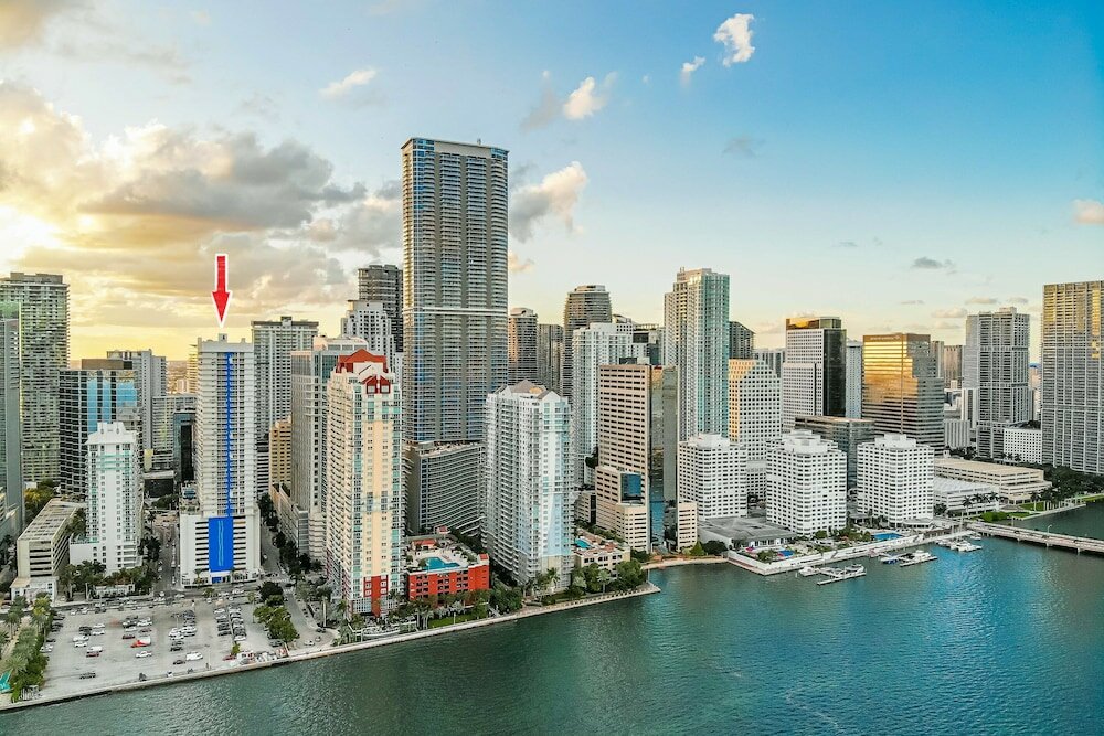 Фото Luxury Apartments W Pool & Ocean views