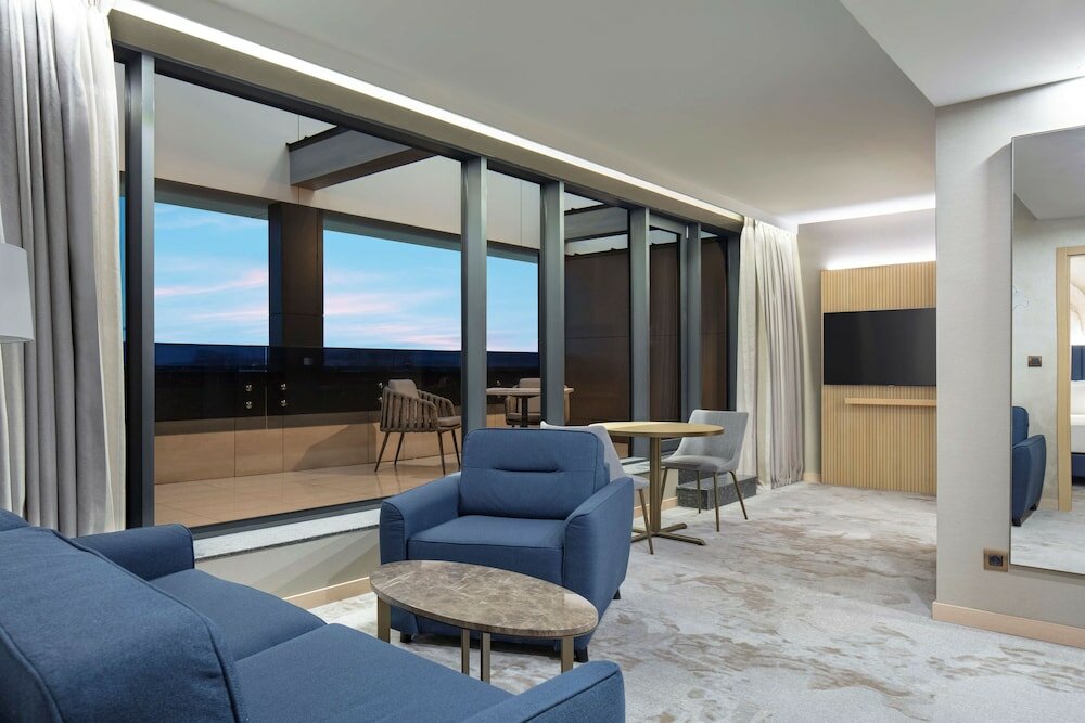 Фото DoubleTree by Hilton Plovdiv Center