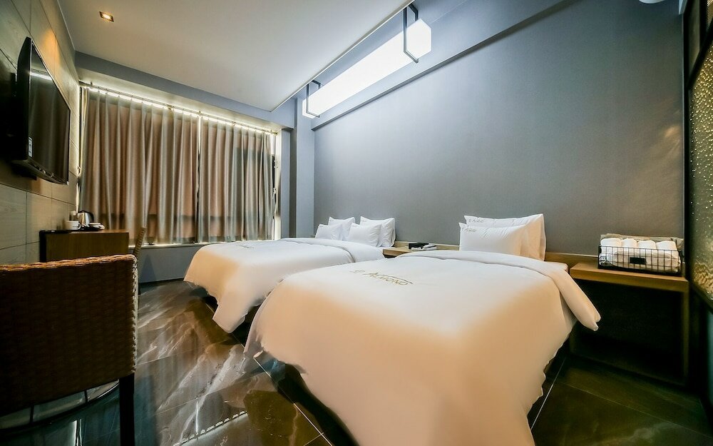 Фото Changwon Jinhae Almond Hotel