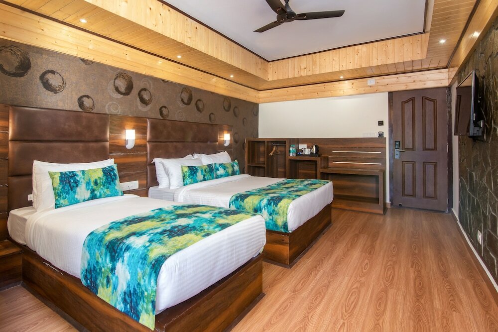 Фото Sumi Queen's Yard Rink Mall Darjeeling