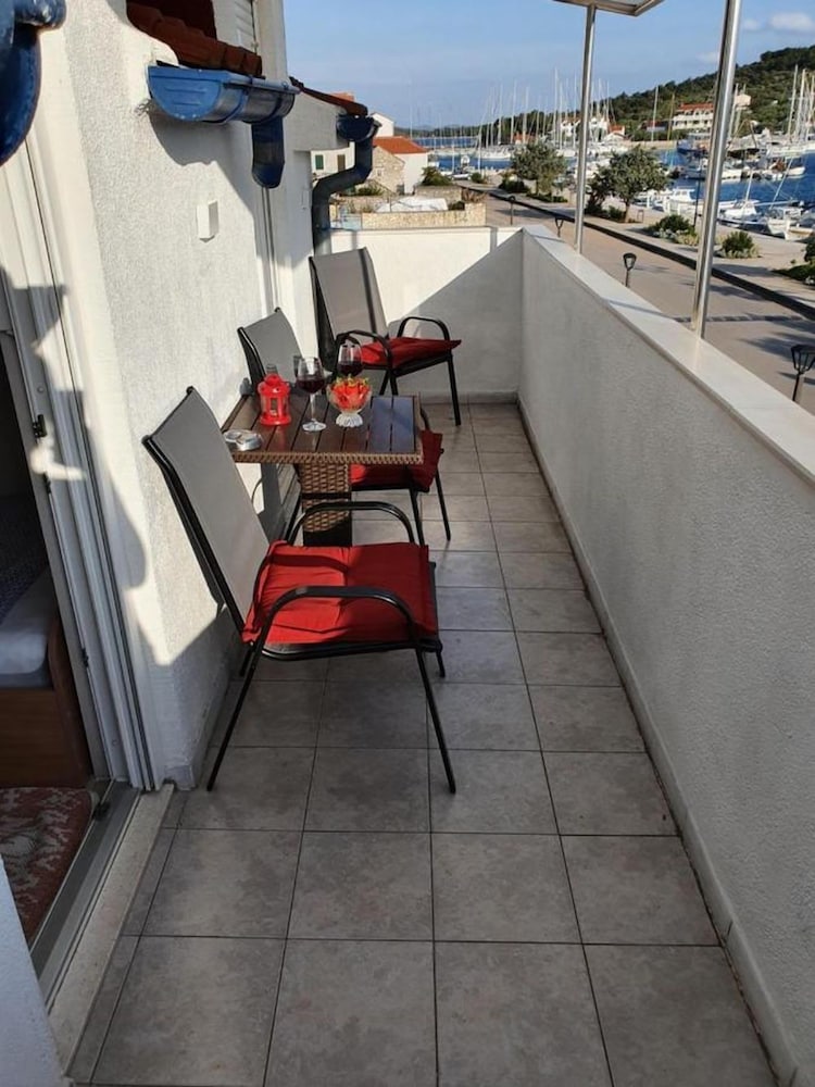 Фото Mar - 10 m From sea - A1