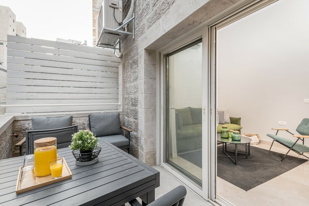 Фото Sea U Jerusalem Mahane Yehuda Apartment Hotel