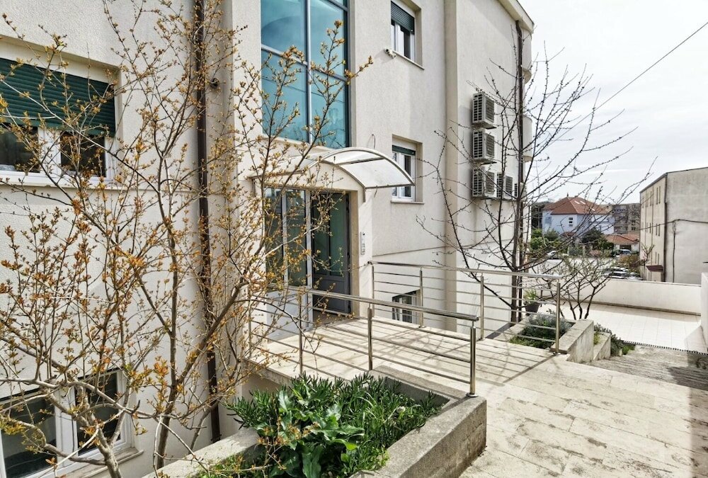 Фото Miro - Modern - A3 Lijevi