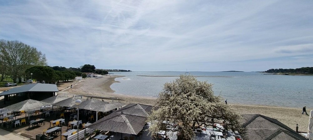 Фото Real - 10 m From sea - A8