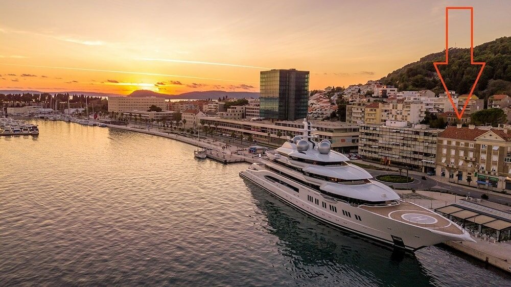 Фото Deni - Modern & in Center - A1