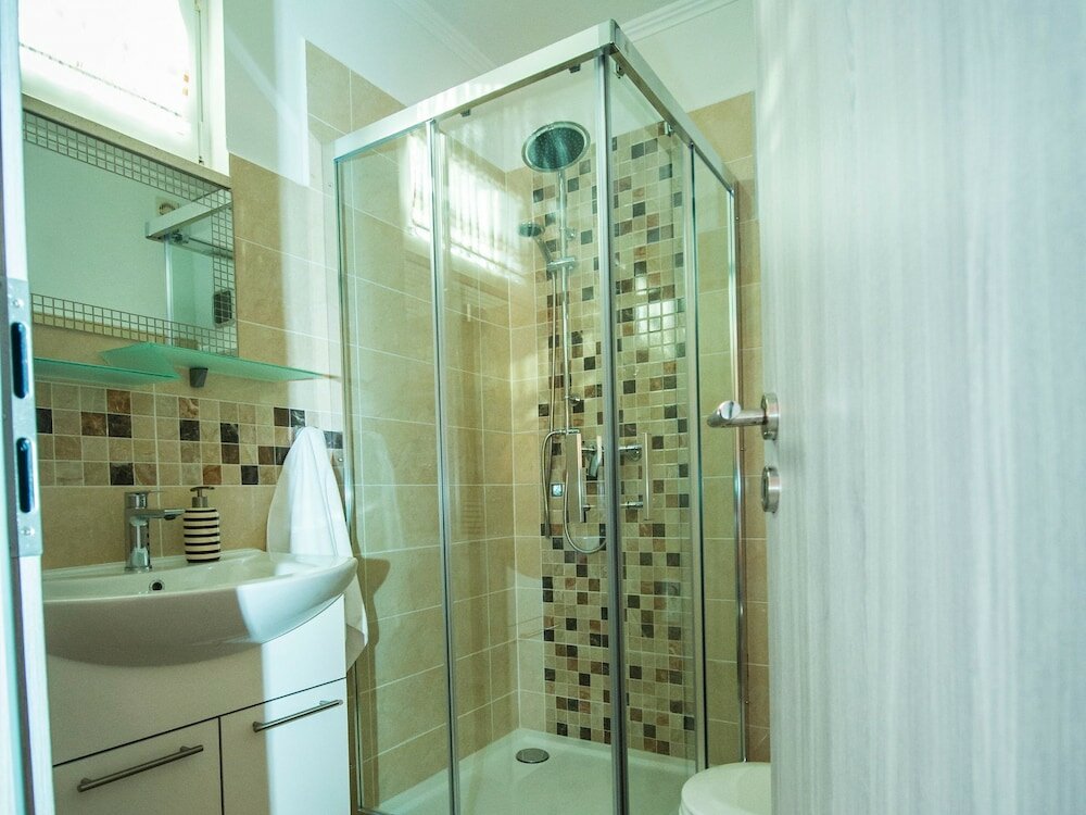 Фото Mar - With View - Sa3-red