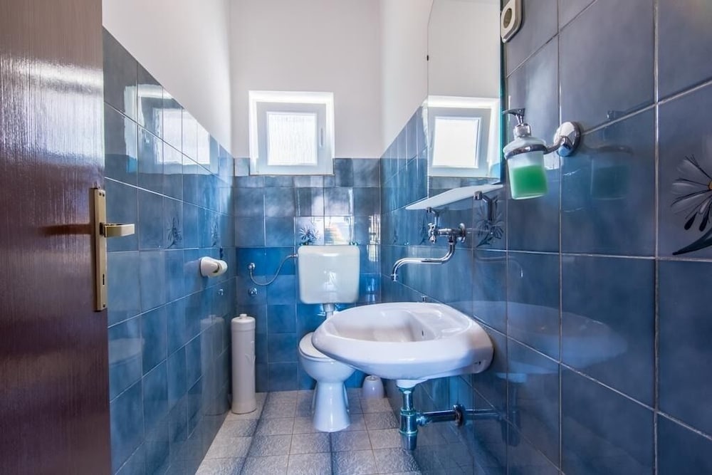 Фото Marinka - With Backyard - A1