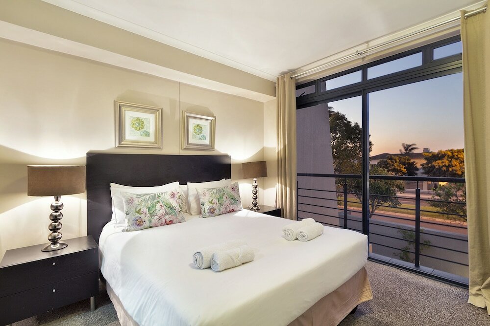 Фото Waterstone East F201