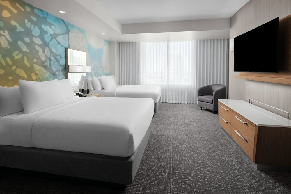 Фото Courtyard by Marriott Clearwater Beach