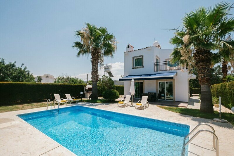 Гостиница Villa Aphrodite Large Private Pool Walk to Beach A C Wifi - 3435