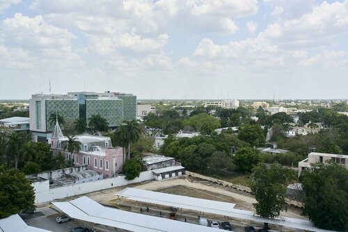 Гостиница Courtyard Merida Downtown в Мериде