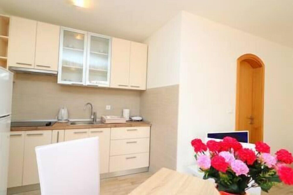 Фото Apartments Seafront Silence