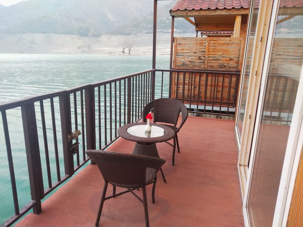 Фото Le Roi Floating Huts & Eco Rooms