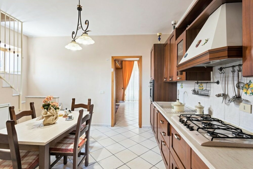 Фото Castello Ursino Balcony Apartment