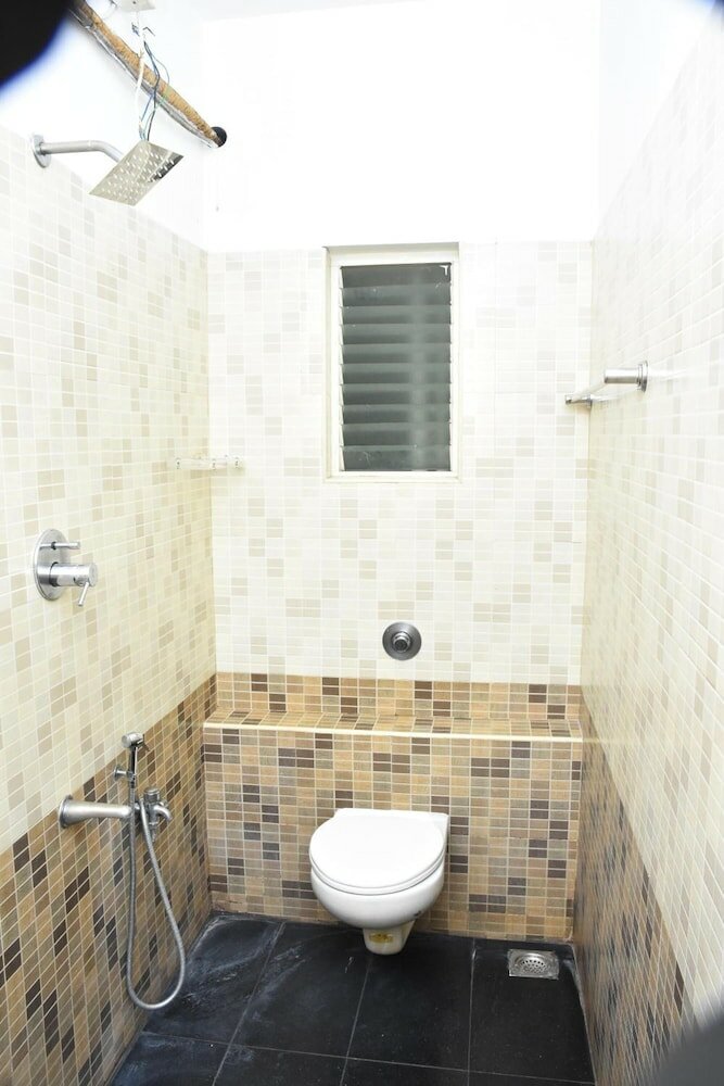 Фото Hotel Jothimani