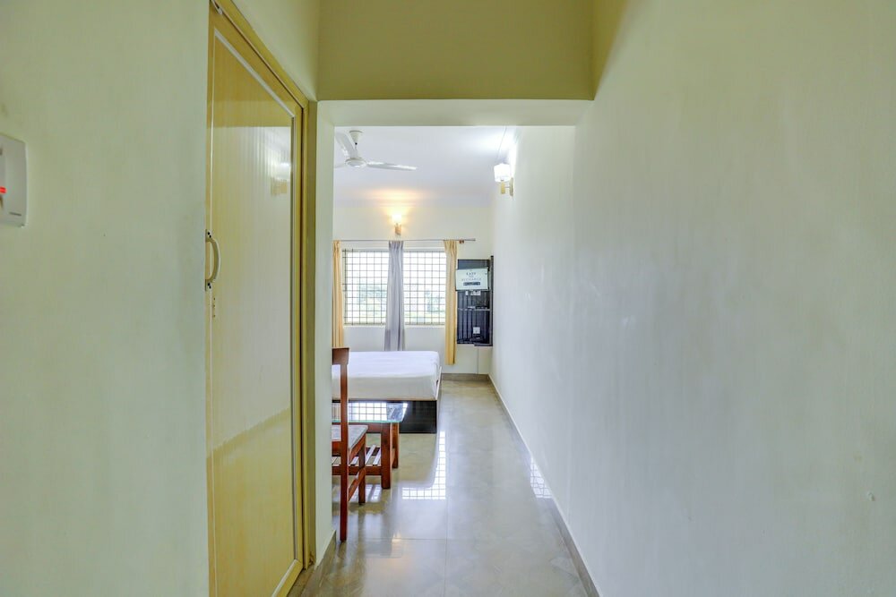 Фото Ezzenza Royal Garden Brindavan Resort