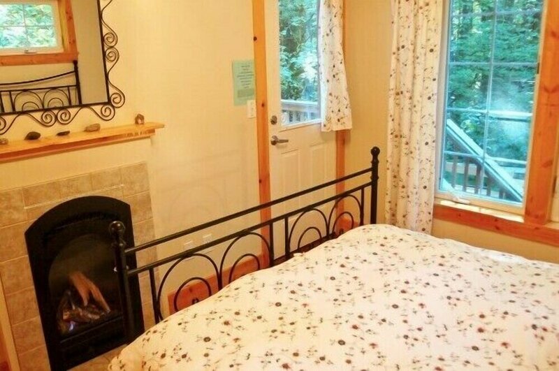 Гостиница Mt Baker Lodging Cabin 34 - Sleeps 8
