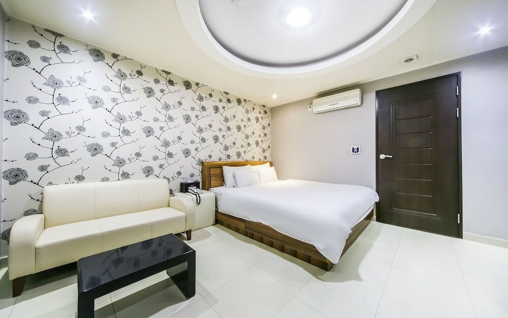 Фото Changwon Sangnam-dong Q