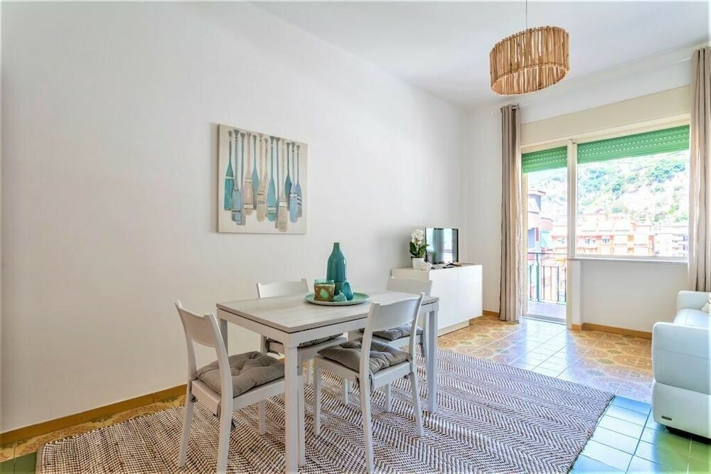 Фото Maison Jolie Bright Apartment