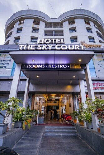 Гостиница Hotel The Sky Court в Аурангабаде