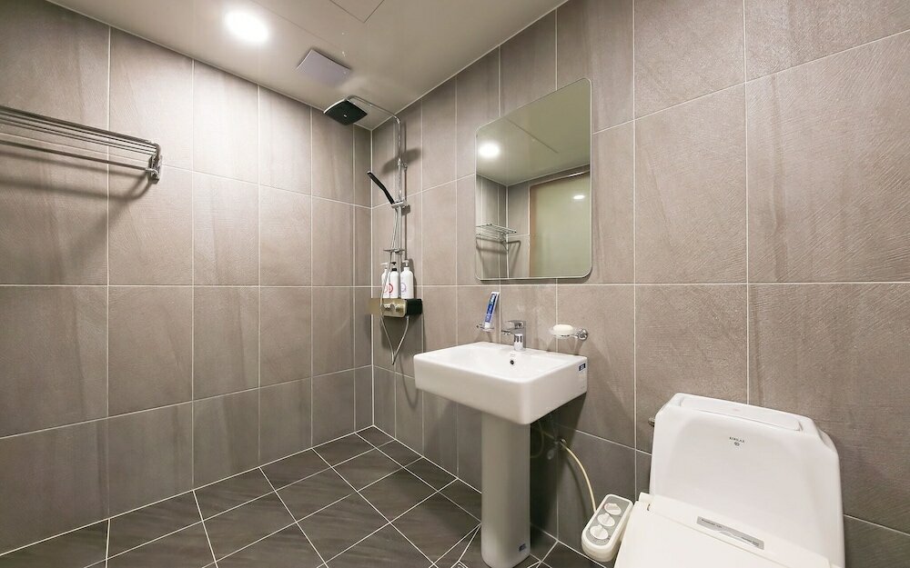 Фото Daejeon Yongjeon Richtel