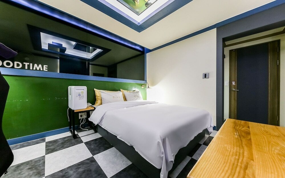 Фото Daejeon Yongjeon Good Time