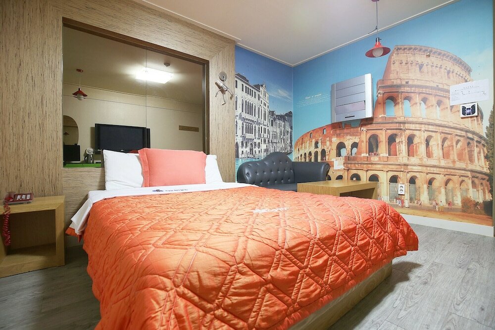 Фото Daejeon Wolpyeong M House