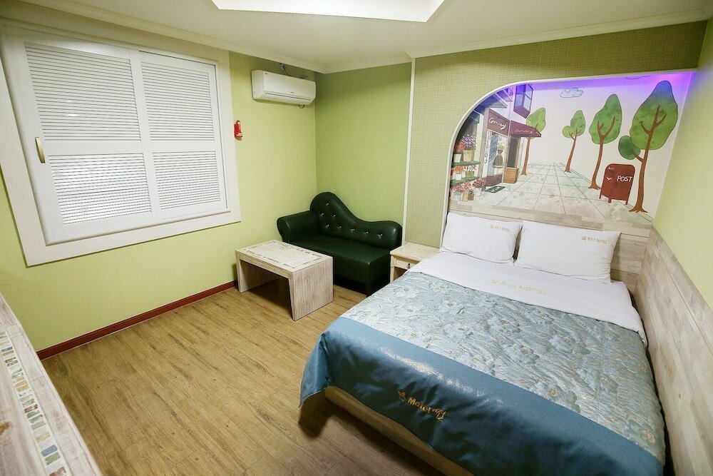 Фото Daejeon Yongjeon Some