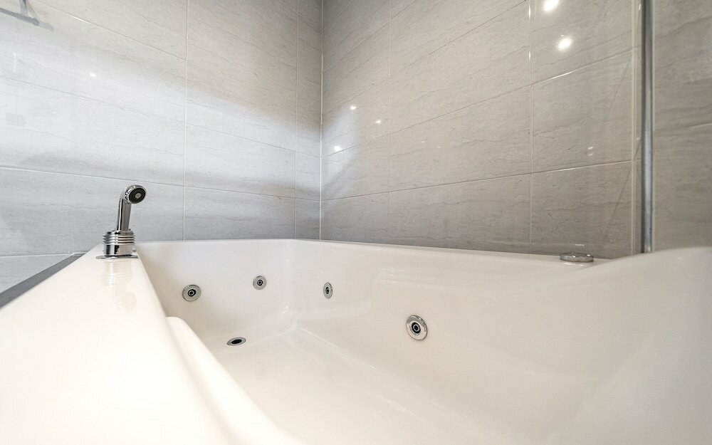 Фото Suwon Orsay Hotel