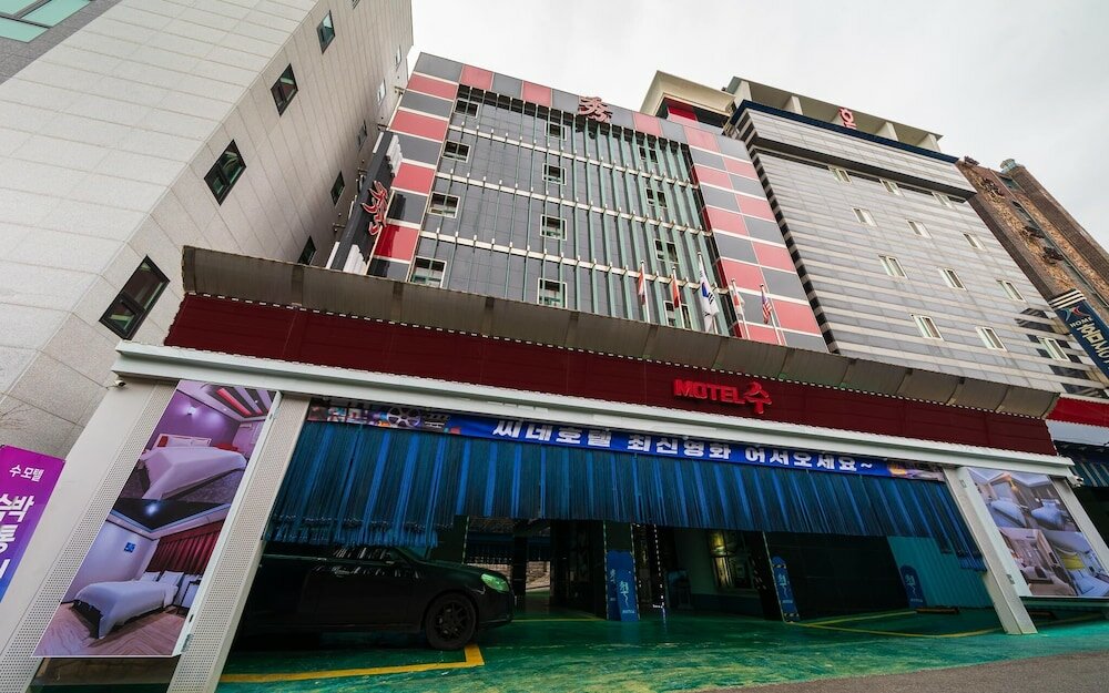 Фото отеля 1