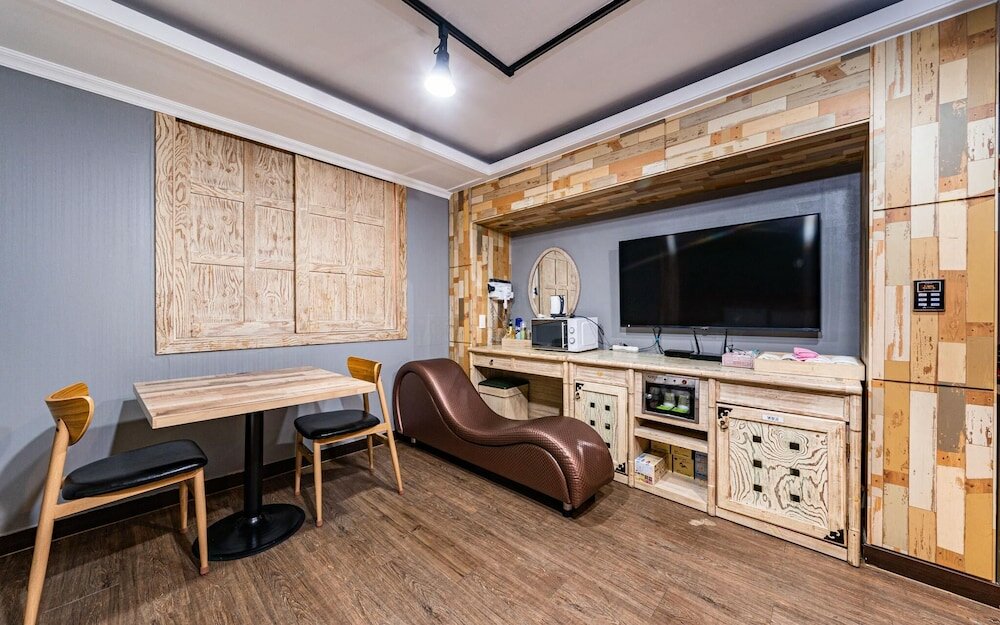 Фото Daejeon Yongjeon High Class