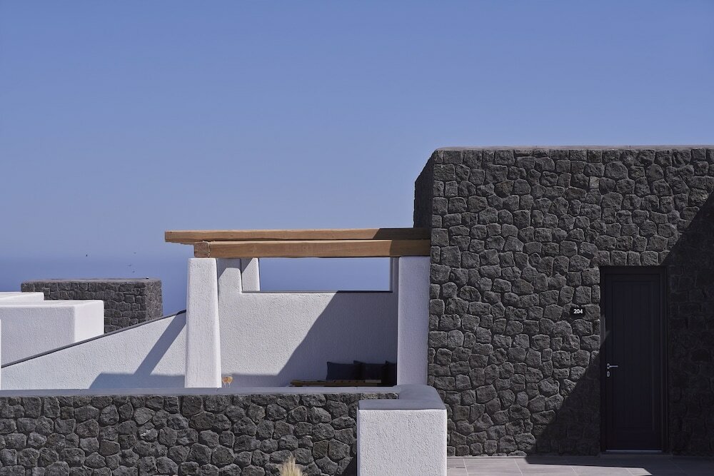 Фото Brilliance Suites - Adults Only