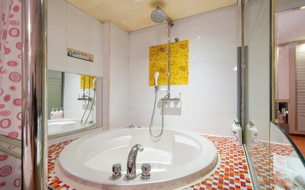 Фото Incheon Red Dragonfly Hotel