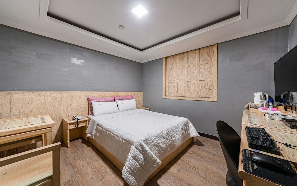 Фото Daejeon Yongjeon High Class