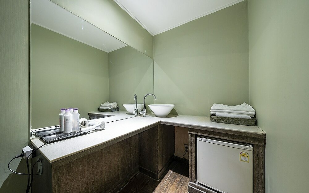 Фото Incheon Red Dragonfly Hotel