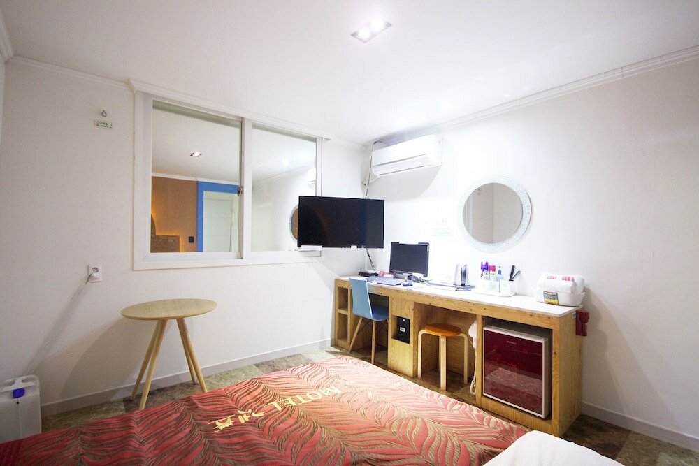 Фото Busan Gupo Cats