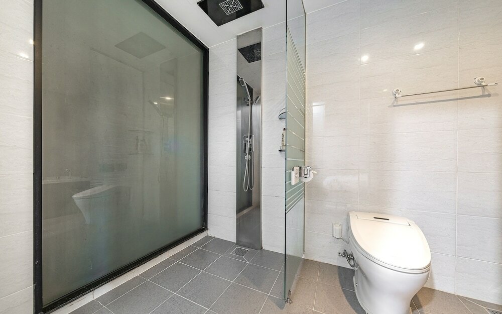 Фото Suwon Orsay Hotel