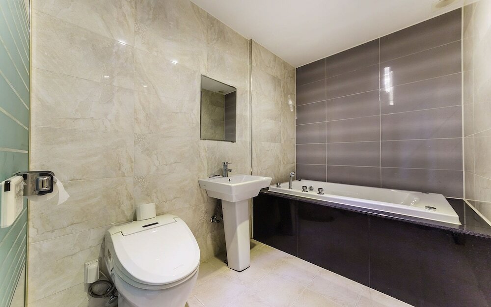 Фото Suwon Orsay Hotel