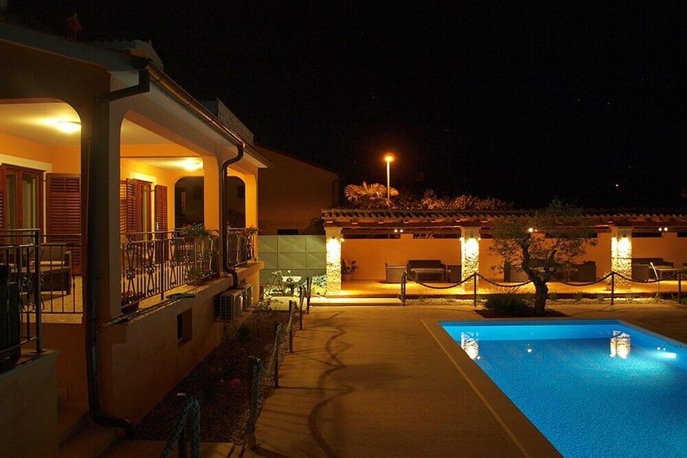 Фото Apartments Rubil