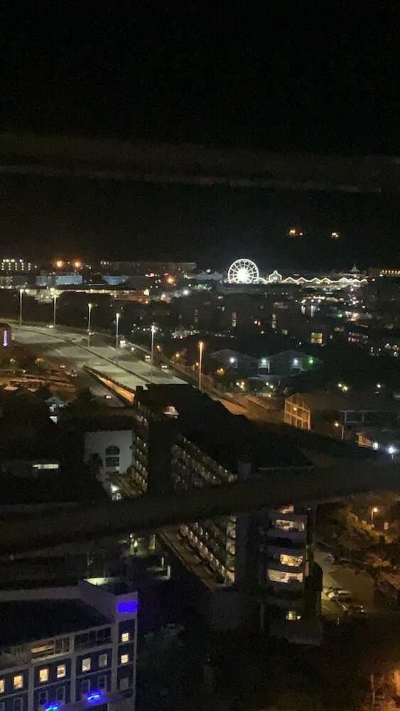 Фото Urban Elephant 16 on Bree