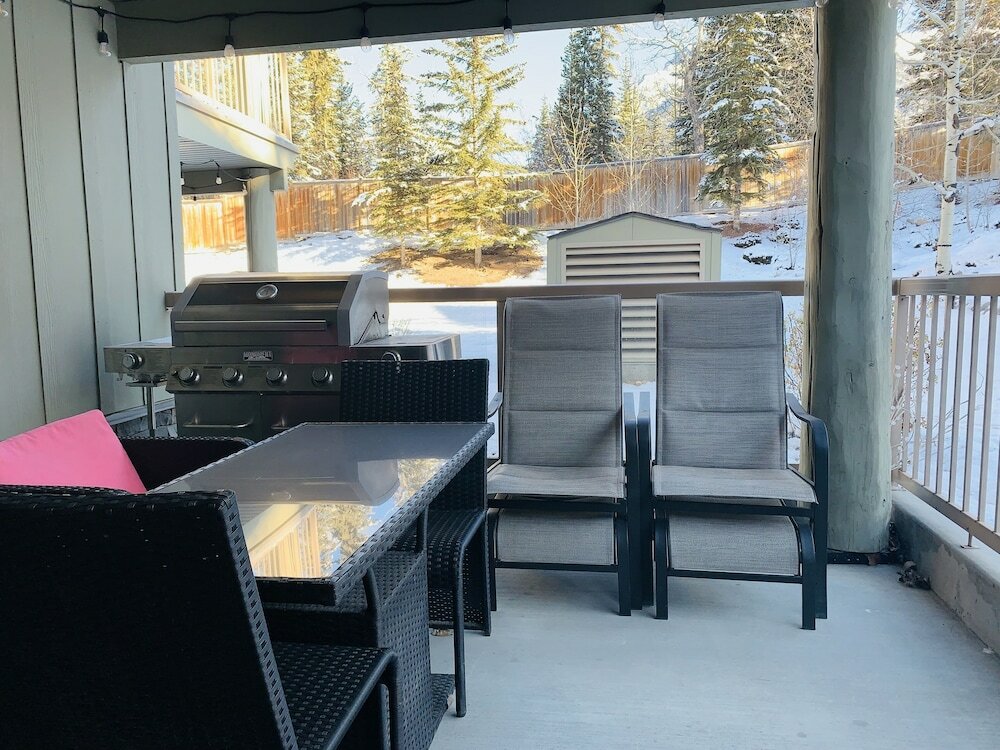 Фото One Studio with BBQ & a Huge Patio