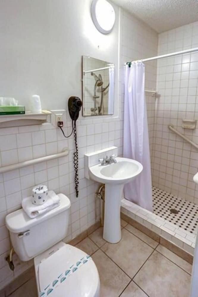 Фото Richard's Motel Studio