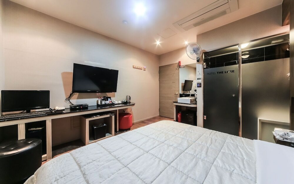 Фото The Lux Tourism Hotel Geoje