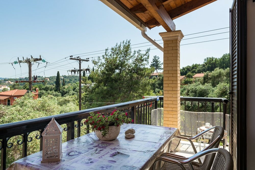 Фото Aloe Apartments by Konnect, 500m from Dassia Beach