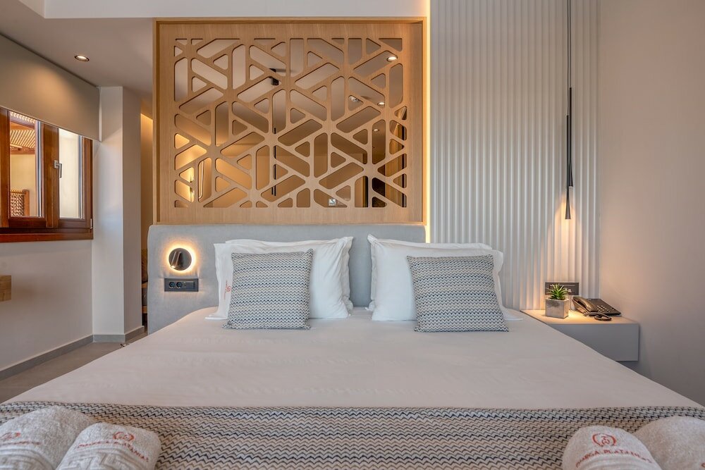 Фото Omega Platanias