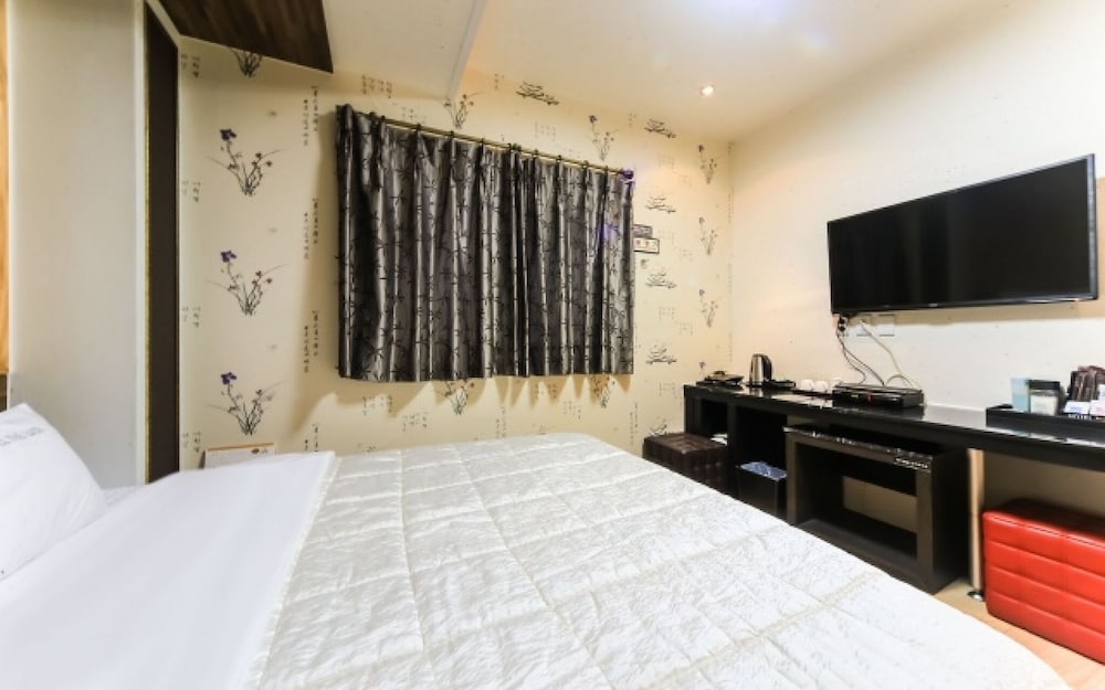 Фото The Lux Tourism Hotel Geoje