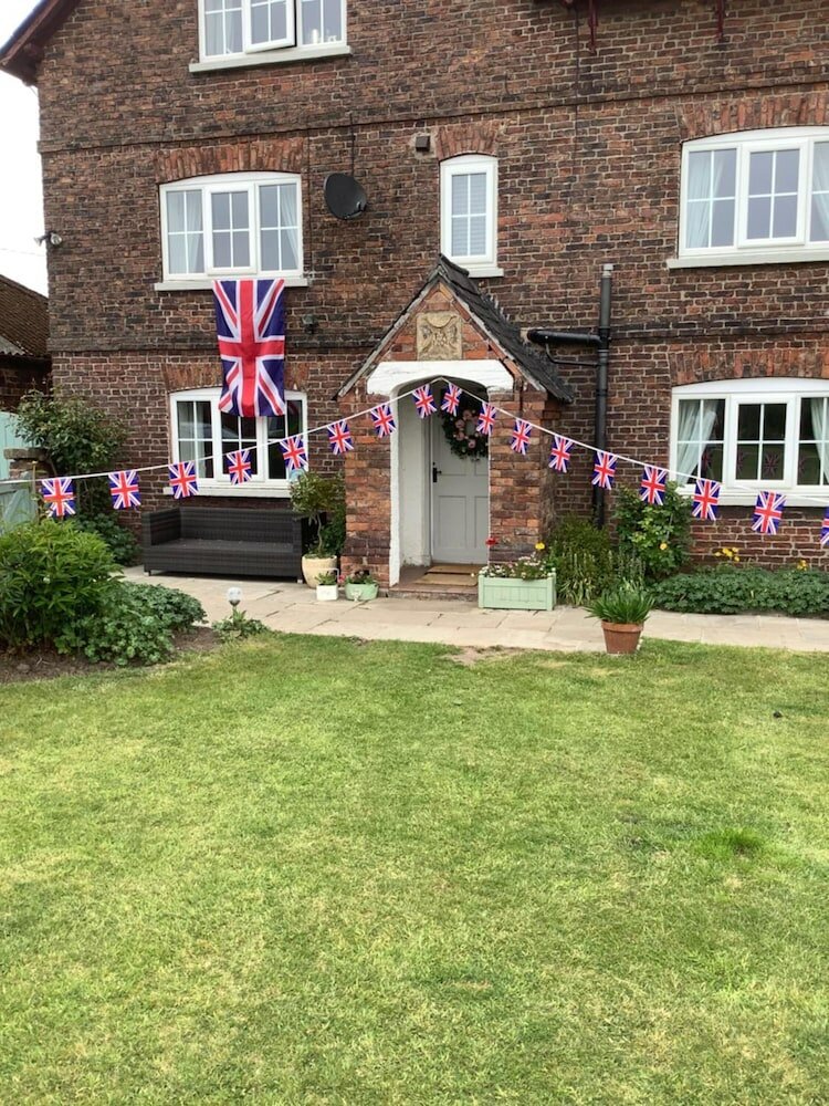 Фото Birtles Farm Bed and Breakfast