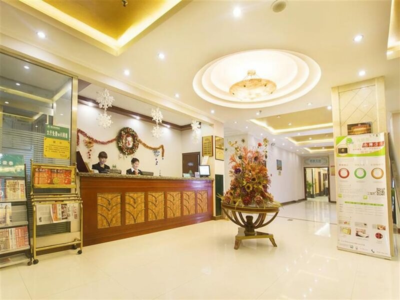 Гостиница GreenTree Inn Puyang Oil-field Headquarters Hotel в Пуяне