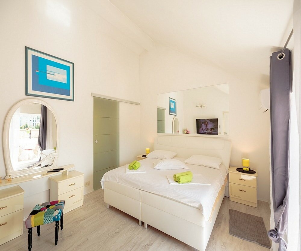 Фото Heavenly Holiday Home