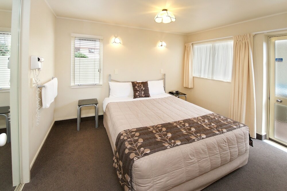 Фото Geneva Motor Lodge